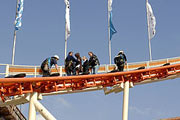 Rettung aus dem Olympia-Looping am 27.09.2008 (Foto: Berufsfeuerwehr München)